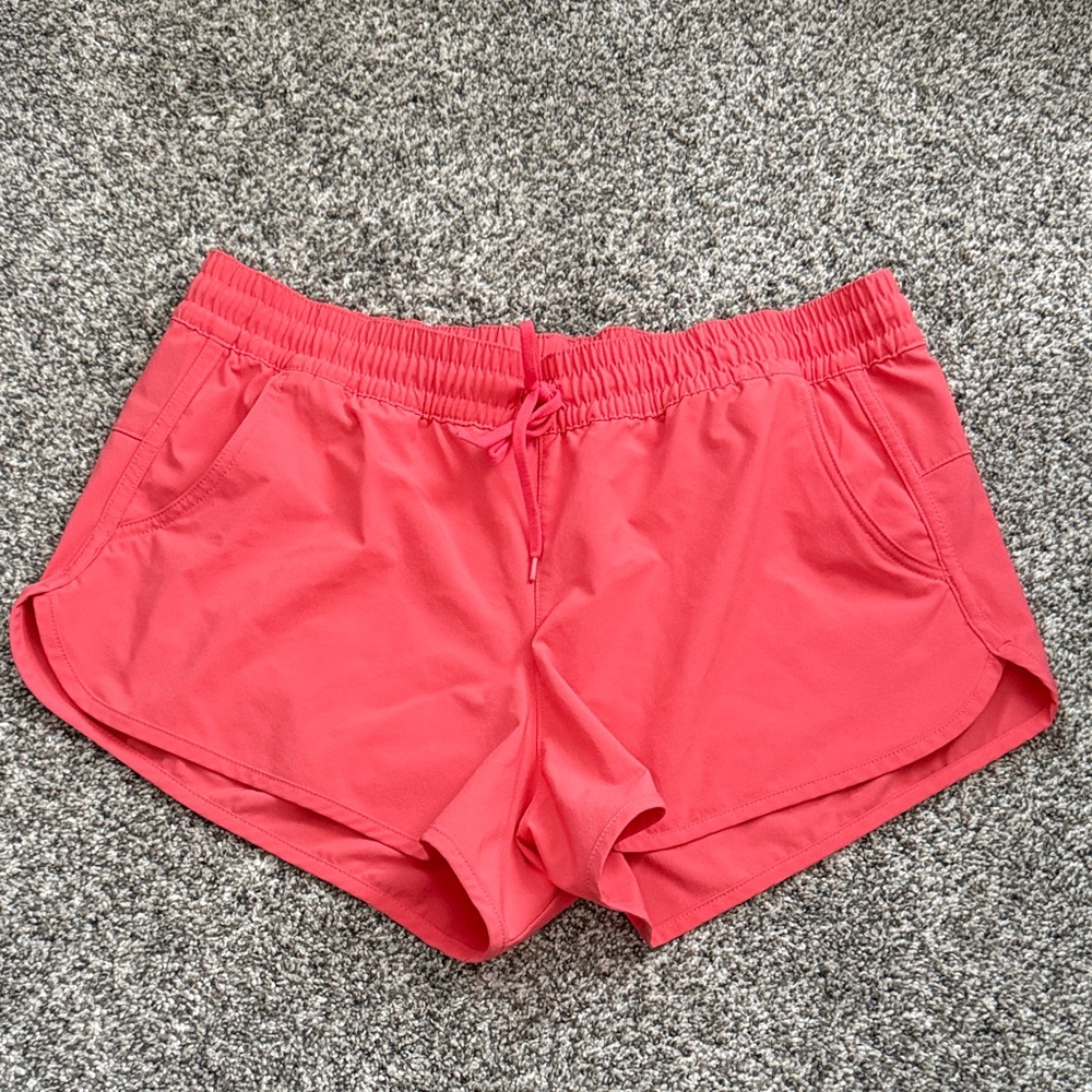Columbia Women's Coral Athletic Shorts Size Large